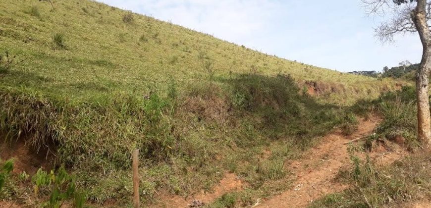 MAGNÍFICA FAZENDA COM 31 ALQUEIRES EM MARIA DA FÉ – MG