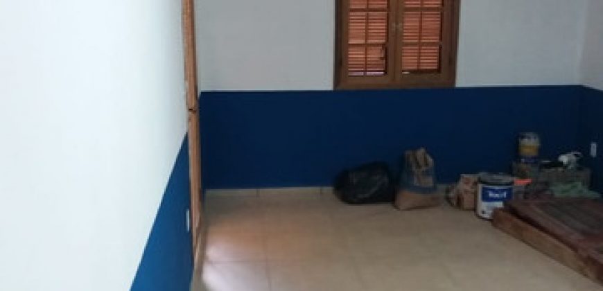 EXCELENTE CHÁCARA COM ÁREA DE 2.500m², SITUADA NA ESTRADA DA BARRA EM MARMELÓPOLIS/MG