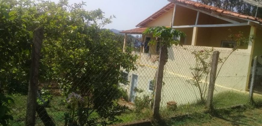 LINDA CHÁCARA NO BAIRRO SANTO ANTÔNIO, COM 1.218m² EM PIRANGUINHO/MG