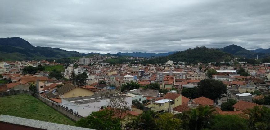 VENDO BELO APARTAMENTO NA CHÁCARA DAS MOÇAS EM ITAJUBÁ-MG