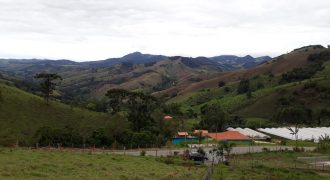 LINDA CHÁCARA DE 2000m², NO MUNICÍPIO DE MARIA DA FÉ/MG