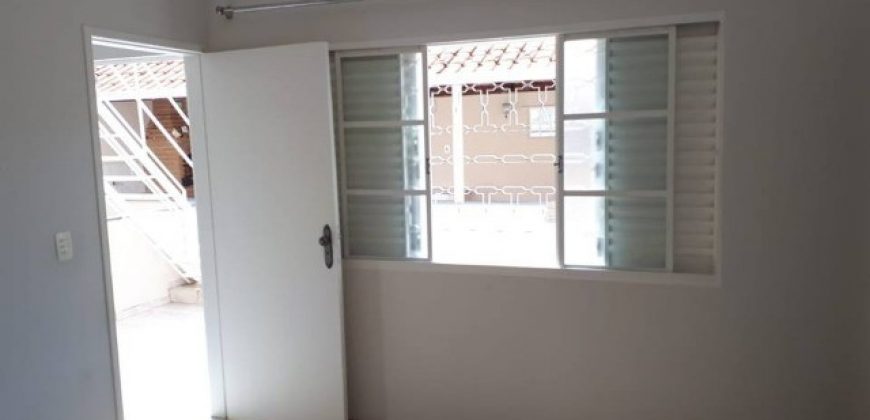 FANTÁSTICAS CASAS NO BAIRRO MEDICINA. DUAS CASAS INDEPENDENTES, EM TERRENO DE 450m²   