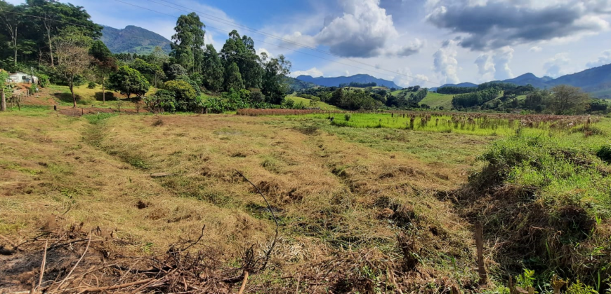 OPORTUNIDADE IMPERDÍVEL! BELÍSSIMO SÍTIO DE 2 ALQUEIRES, BAIRRO BOA VISTA, PIRANGUÇU/MG