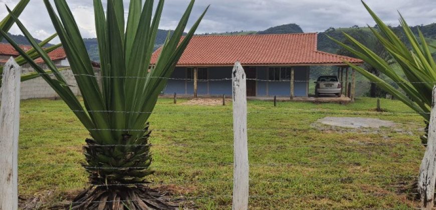 LINDA CHÁCARA DE 1465,04m², NA RODOVIA ITAJUBÁ/MARIA DA FÉ (SEM ESTRADA DE TERRA)