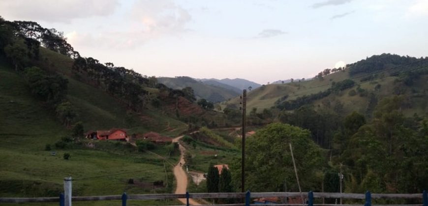 MARAVILHOSO SÍTIO DE 7 ALQUEIRES, BAIRRO CUBATÃO, EM MARMELÓPOLIS/MG