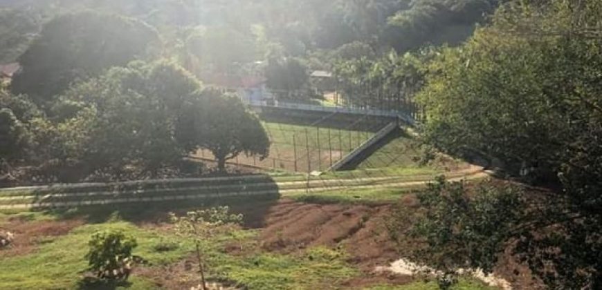 BELÍSSIMO SÍTIO, CINEMATOGRÁFICO EM PIRANGUINHO-MG, COM 12.100m²