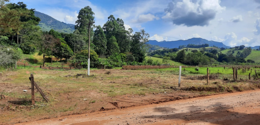 OPORTUNIDADE IMPERDÍVEL! BELÍSSIMO SÍTIO DE 2 ALQUEIRES, BAIRRO BOA VISTA, PIRANGUÇU/MG