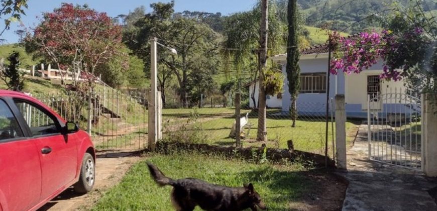 BELÍSSIMA CHÁCARA DE 20.000m², EM WENCESLAU BRAZ/MG, ZONA URBANA