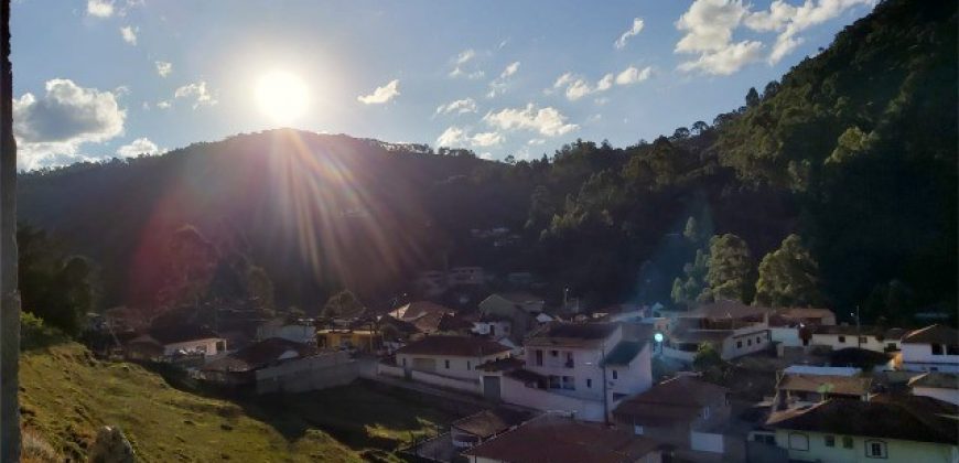 ÓTIMO LOTE, COM TERRENO DE 250m², EM MARMELÓPOLIS/MG