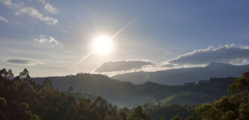 MARAVILHOSO SÍTIO DE 20.000m² EM MARMELÓPOLIS/MG