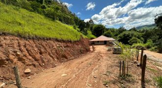 Ótima Chácara com 3.500m², em Maria da Fe/MG