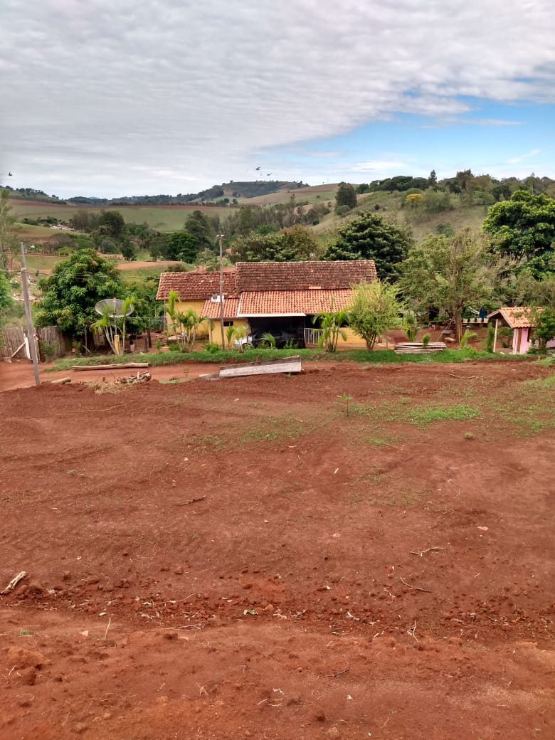 Otima chácara com 17 mil metros em Piranguinho/MG